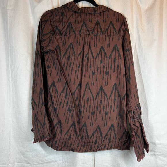 Irving & Fine 100% silk ikat abstract long sleeve blouse - Picture 2 of 4